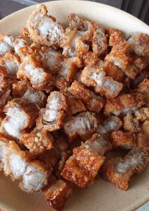 รูปของ หมูกร๊อบกรอบ ไม่ง้อแดด