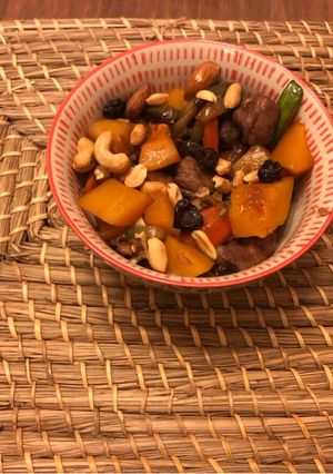 Una foto de Cerdo agridulce con vegetales al wok