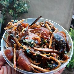 A picture of Snail nkwobi.
