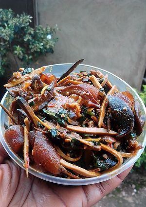 A picture of Snail nkwobi.