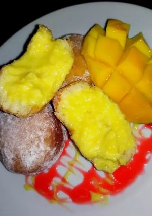 A picture of Donuts bun with mango curd filling.