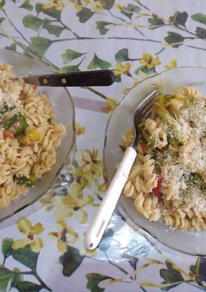 Una foto de Fideos salteados con vegetales!