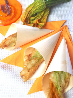 Foto di Fiori di zucca fritti alla romana