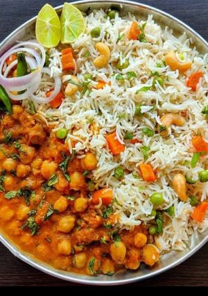 छोले ओर मिक्स वेज चावल (chole cant mix veg chawal recipe in Hindi) रेसिपी मुख्य फोटो