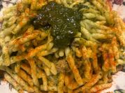 Una foto di pesto tonno