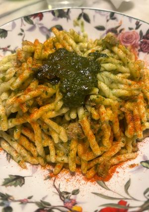 Foto di Trofie pesto e tonno