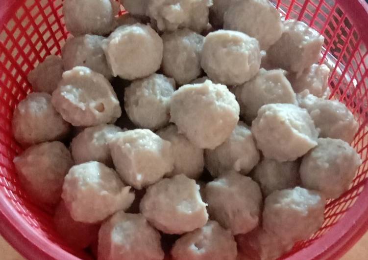 Langkah Mudah untuk Menyiapkan Bakso Ayam yang Bisa Manjain Lidah