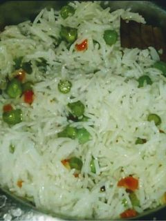 वेजिटेबल पुलाव (vegetable pulao recipe in Hindi) रेसिपी मुख्य फोटो