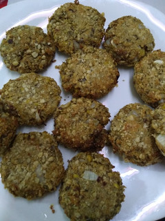 Una foto de Nuggets vegetarianos (para acompañar con salsita y cerveza 🙌🏼)