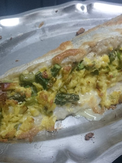 Una foto de Pescadilla rellena de ajetes