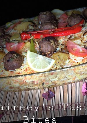A picture of Beef kofta Biryani.
