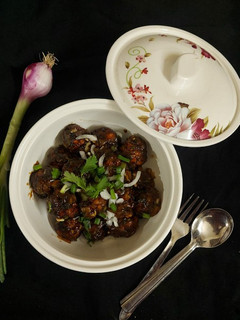 વેજ ડ્રાય મંચુરિયન (Veg Dry Manchurian Recipe In Gujarati) રેસીપી મુખ્ય ફોટો