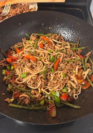 A picture of Stir Fry Noodles with Ground Pork and Vegetables.