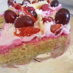 Fruit Pizza Cookie A picture of Fruit Pizza Cookie.