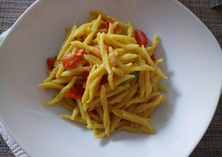 Recipe: Delicious Trofei al granchio e zafferano trofei with saffron and crab