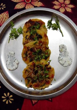 A picture of Bread Moong dal Uttapam.