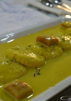 A picture of Ripe Mango Rasmalai.