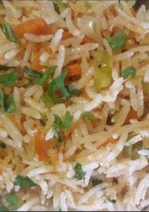 A picture of Veg schezwan fried rice .