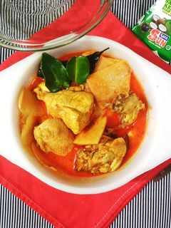 Foto resep Gulai Ayam with Rebung (Pedas Poll)