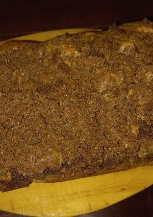 Una foto de Queque húmedo de manzana con crumble de canela 👩‍🍳