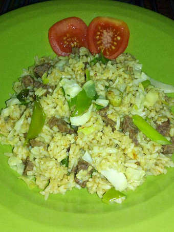 Anti Ribet, Bikin Nasi Goreng Kari Sapi Praktis