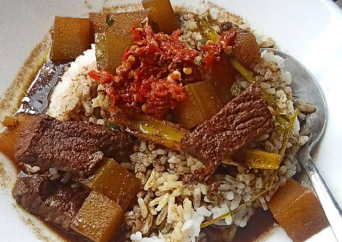 Bagaimana Menyiapkan Nasi Rawon Surabaya yang Bisa Manjain Lidah