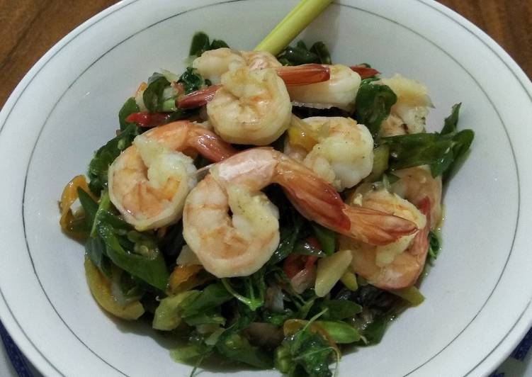 Resep Tumis Udang Cabai Hijau yang Enak Banget