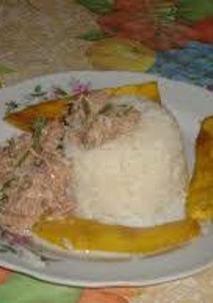 Una foto de Arroz con Atun