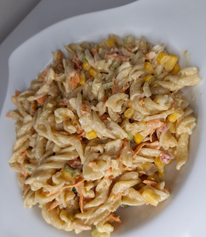 Una foto de Ensalada Fría de pasta y atún