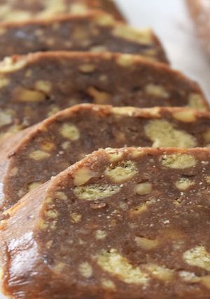 Фото Сладкая колбаска (чайная) - вкус детства. Очень вкусный, быстрый десерт.
