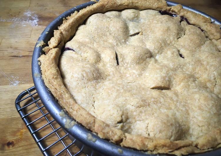 Steps to Prepare Any-night-of-the-week Berry Pie (Inspired by Duarte&#39;s Tavern)