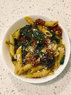 A picture of Sun-Dried Tomato Spinach Pasta.