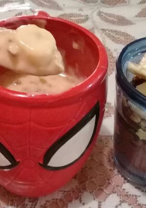Una foto de Yogurt con granola 😍