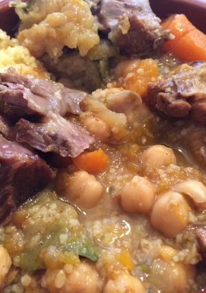 Una foto de Cous cous marroqui mixto