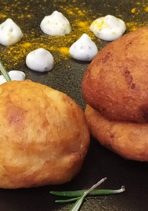 Foto di Bombe di patate,con prosciutto e provolone