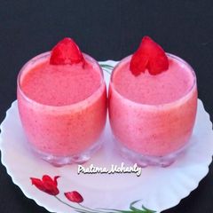 A picture of Strawberry Smoothie.