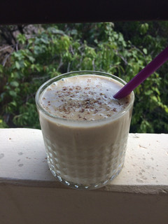 Φωτογραφία της συνταγής Smoothie βρώμης με φυστικοβούτυρο και μέλι