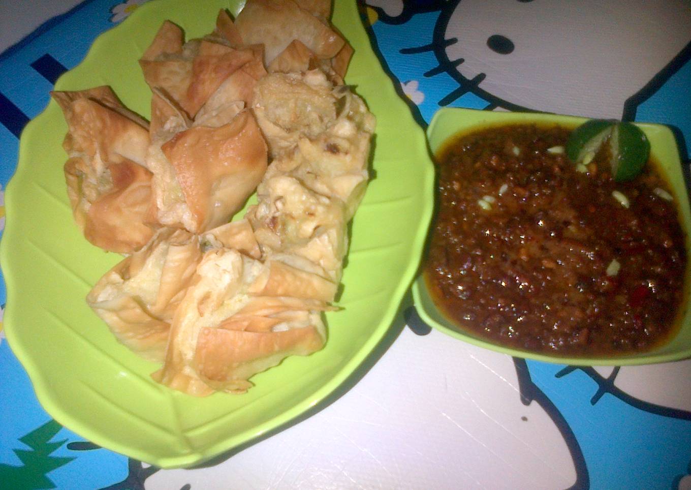 Batagor pakai telor di jamin enak cobain deh