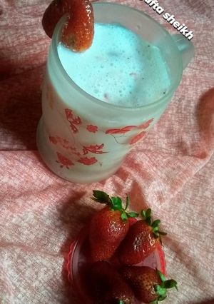 A picture of Strawberry smoothie.