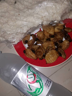 A picture of Edible Worms n Tapioca.