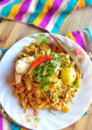 A picture of Chicken Bhrtaa.