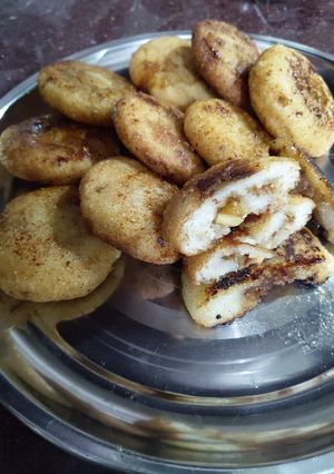 A picture of Kakara pitha.