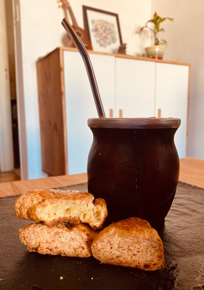 Una foto de Scones de queso tipo Starbucks fáciles 🧀 no se amasa!