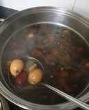 Chè trà trứng cút nha đam