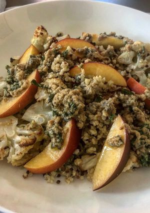 A picture of Peach, cauliflower and quinoa salad.