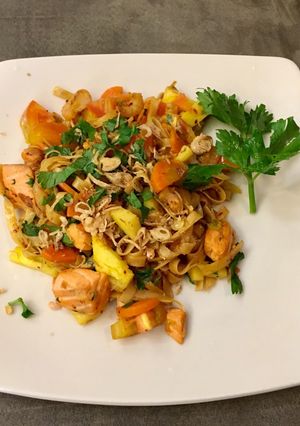 Foto resep Kwetiau Goreng Salmon