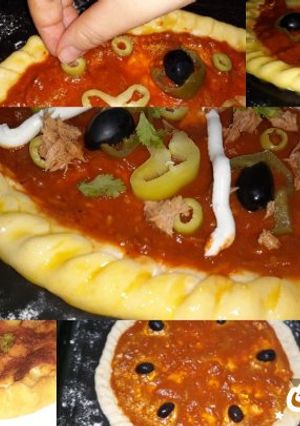 صورة لوصفة بيتزا 🍕 سهلة وبسيطة و بمكونات موجودة في كل بيت 🍕💯🥰👍