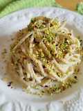 Spaghettoni alla crema di ricotta e pesto di pistacchi