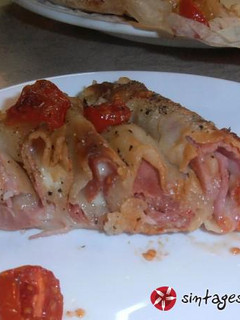 Φωτογραφία της συνταγής Πσσστ! Τι λέτε για μια pizza που …“την κάνει γυριστή”;
