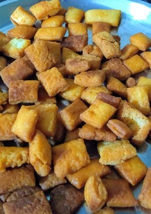 A picture of Sweet shakarpara.
